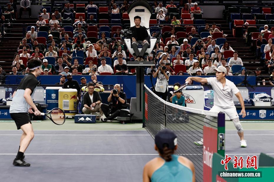 瑞士前网球, om 瑞士前网球, om